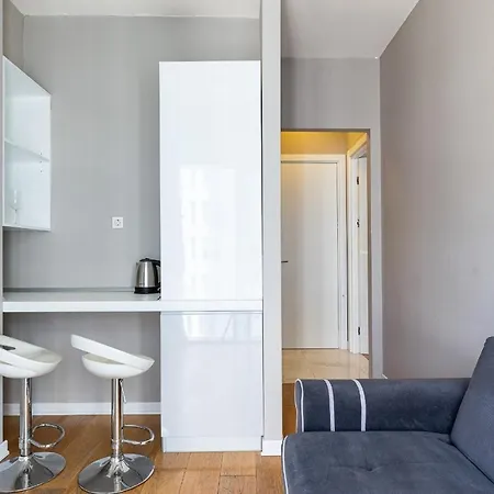 Апартаменты Modern 3br By The Sea - Будва