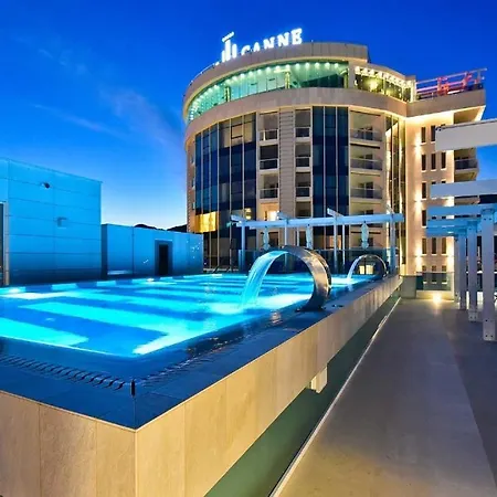 Апартаменты Modern 3br By The Sea -